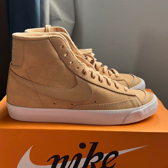 BLAZER MID PRM MF (Nike) - Picture 1 of 7